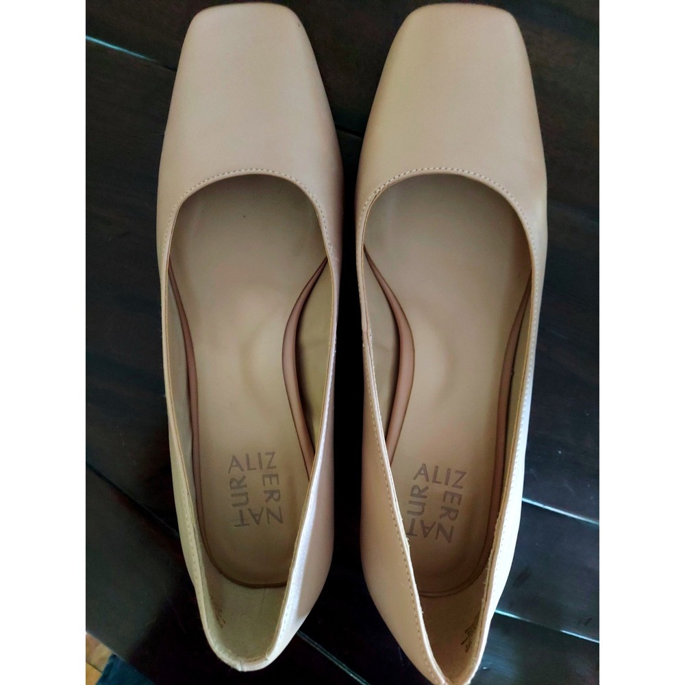Naturalizer Karina Beige Leather Square Toe Block Heel Pumps Womens 7.5W - Picture 3 of 8